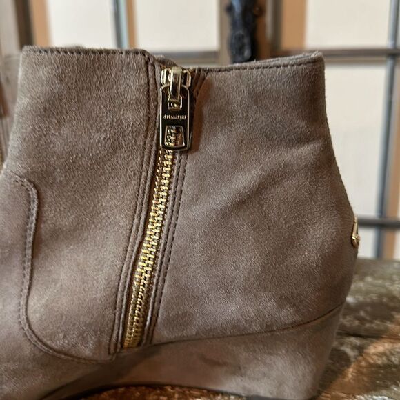 Coach booties, gray color, golden zipper size 8 1/2 - Picture 6 of 13